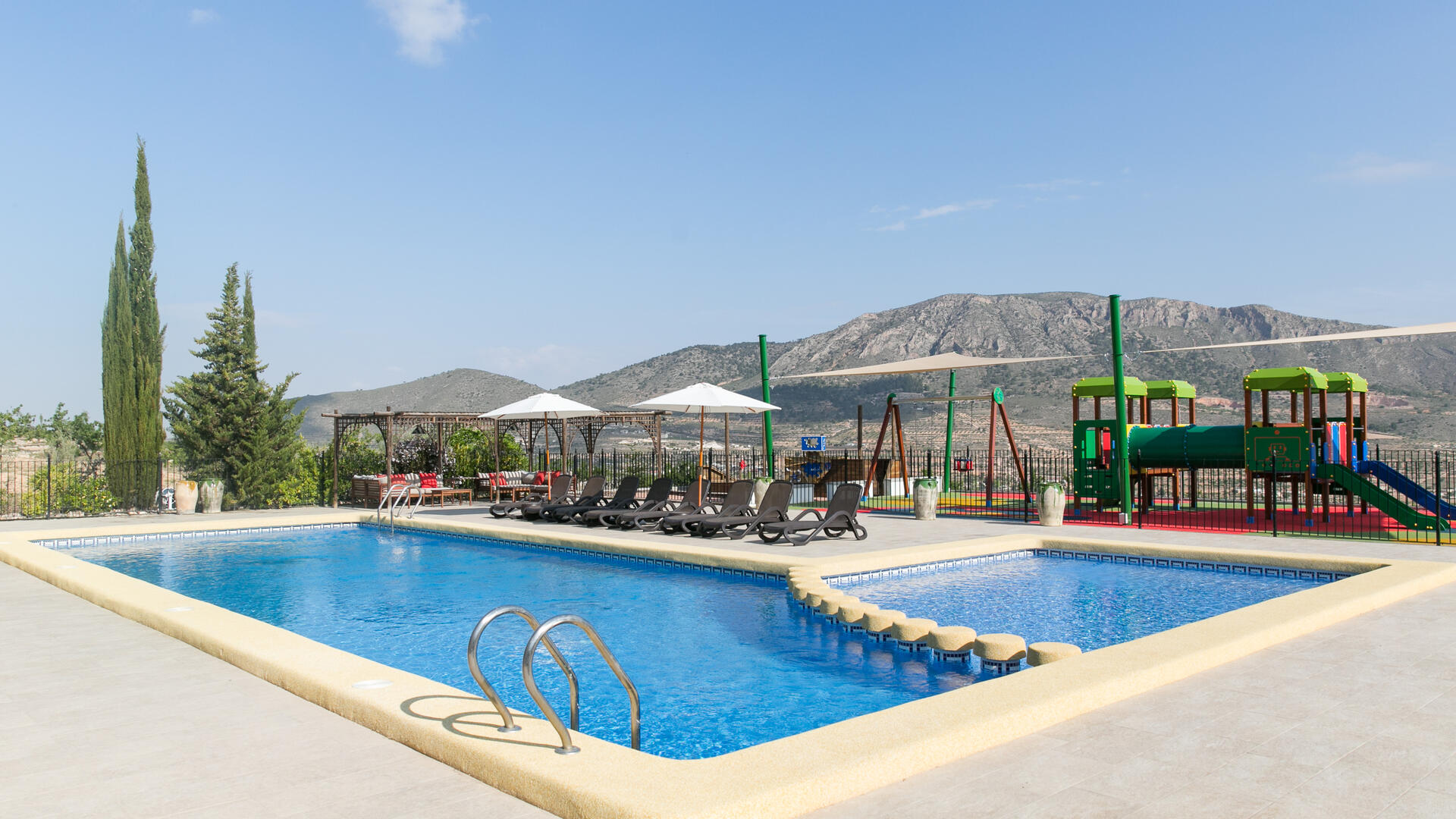 Alicante Adventure: Family Holiday in Spain with Toddlers and Babies. 